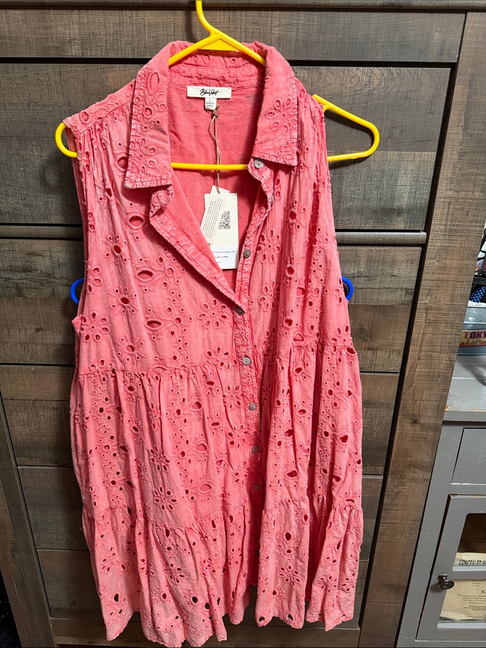 Blue Velvet Coral Eyelet Button Front Tiered Dress Large NWT